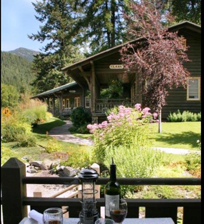 Belton Chalet West Glacier Exterior foto