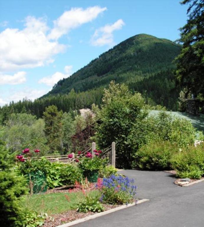 Belton Chalet West Glacier Exterior foto