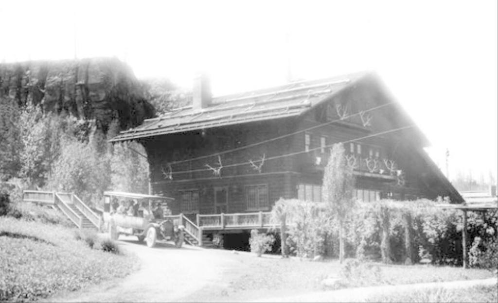 Belton Chalet West Glacier Exterior foto